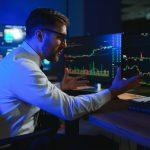 Derivatives data support deeper correction as SOL slips to $100